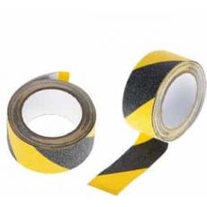 50/5m Lepící páska  protiskluzová žl. /čer
